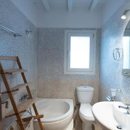 Dreamscape Cozy 3-bedroom Mykonos Hideaway *
