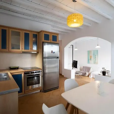 Dreamscape Cozy 3-bedroom Mykonos Hideaway Apartment *