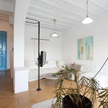 Dreamscape Cozy 3-bedroom Mykonos Hideaway Apartment Ano Mera
